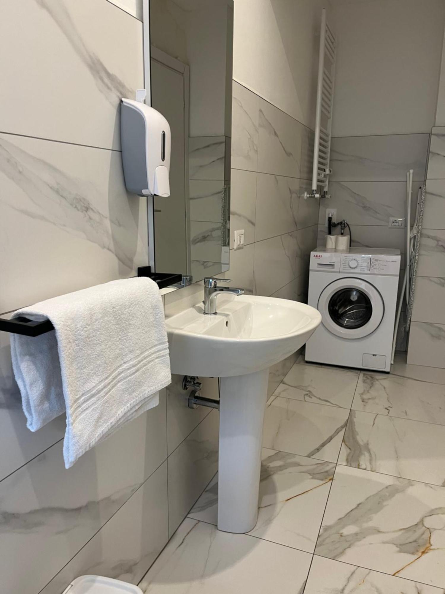Jcube Apartments Bocconi Milano المظهر الخارجي الصورة